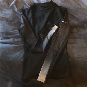 Nike Tops - Nike pro hyperwarm ombré sleeve top Nike Tops - Nike pro hyperwarm ombré sleeve top